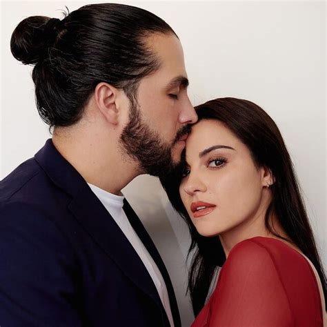 Maite Perroni proudly confirms relationship with。